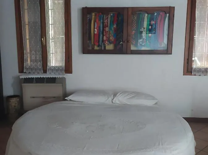 La Rosa Selvatica Bed & Breakfast