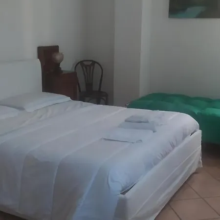 La Rosa Selvatica לינה וארוחת בוקר 3*