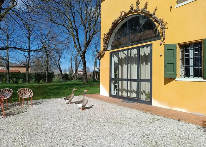 Bed & Breakfast La Rosa Selvatica 3*